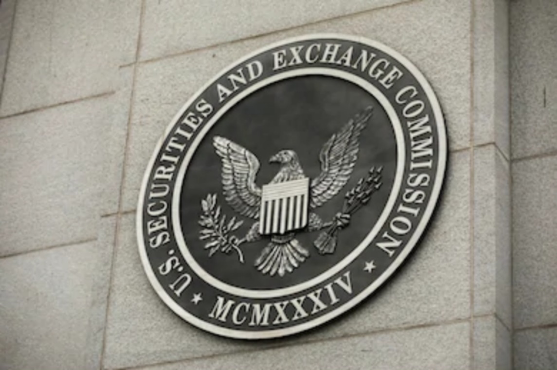 PicsArt_12-12-03.21.13 - Tokenhell United States SEC