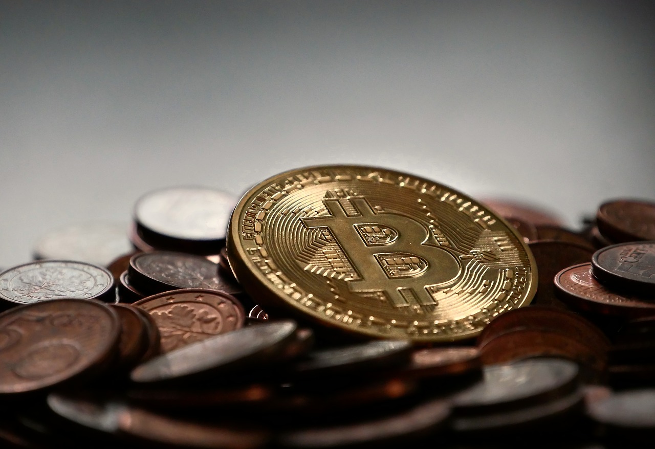 OKEx and Huobi Battling - Tokenhell OKEx and Huobi Battling