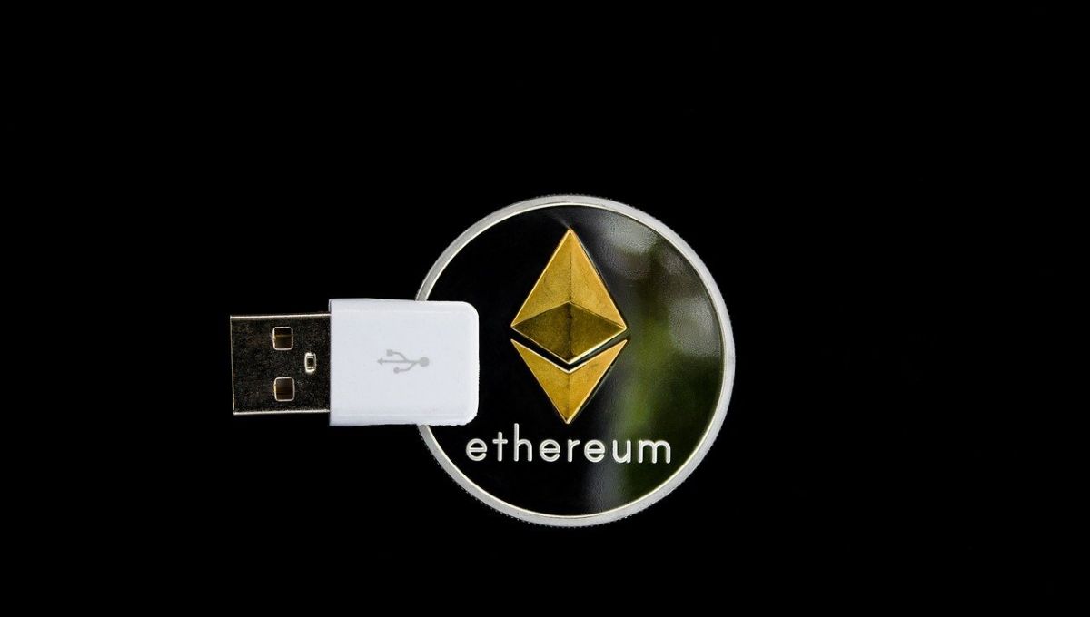 cryptocurrency-3424629_1280 (1) - Tokenhell
