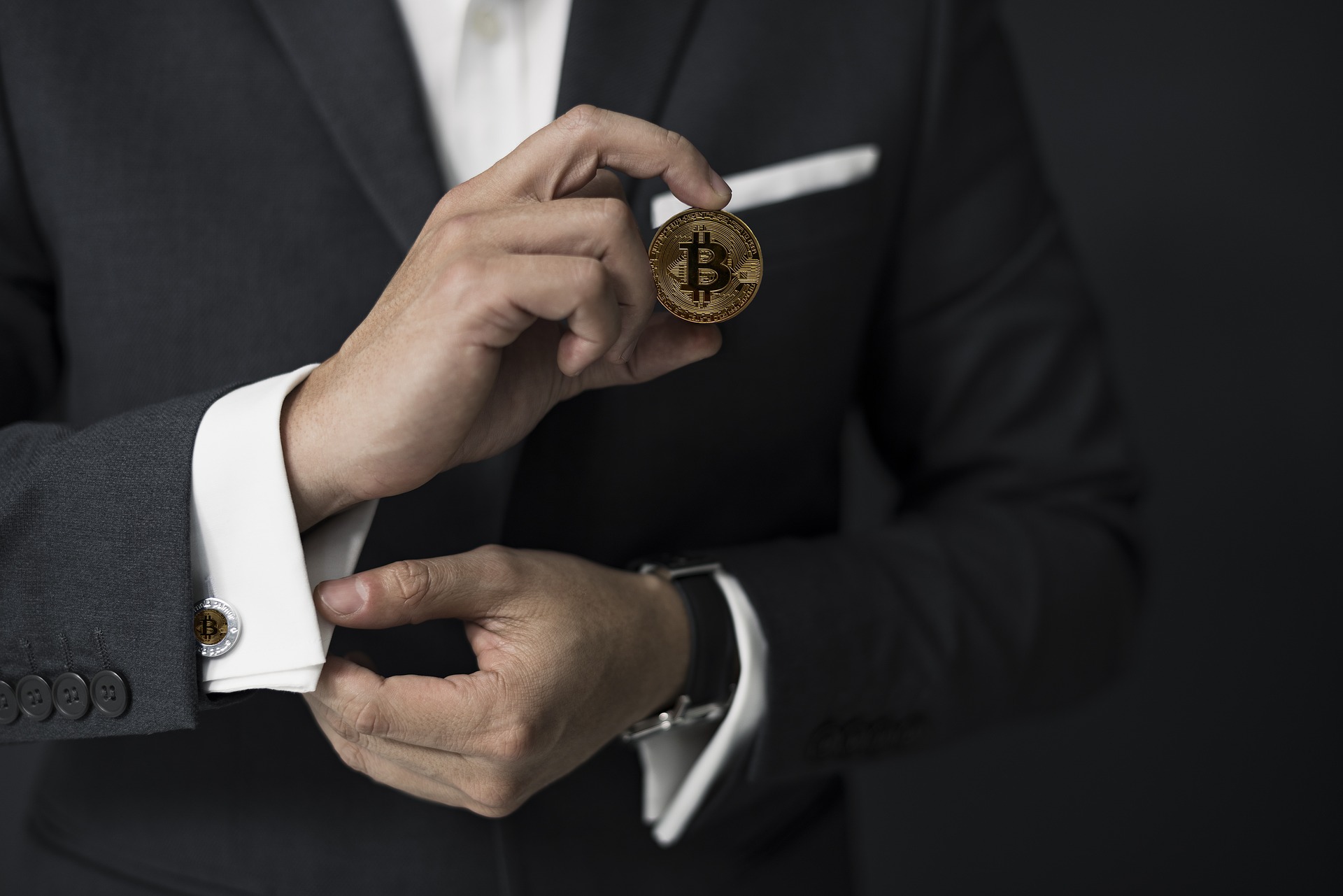 man-3126802_1920 (1) - Tokenhell
