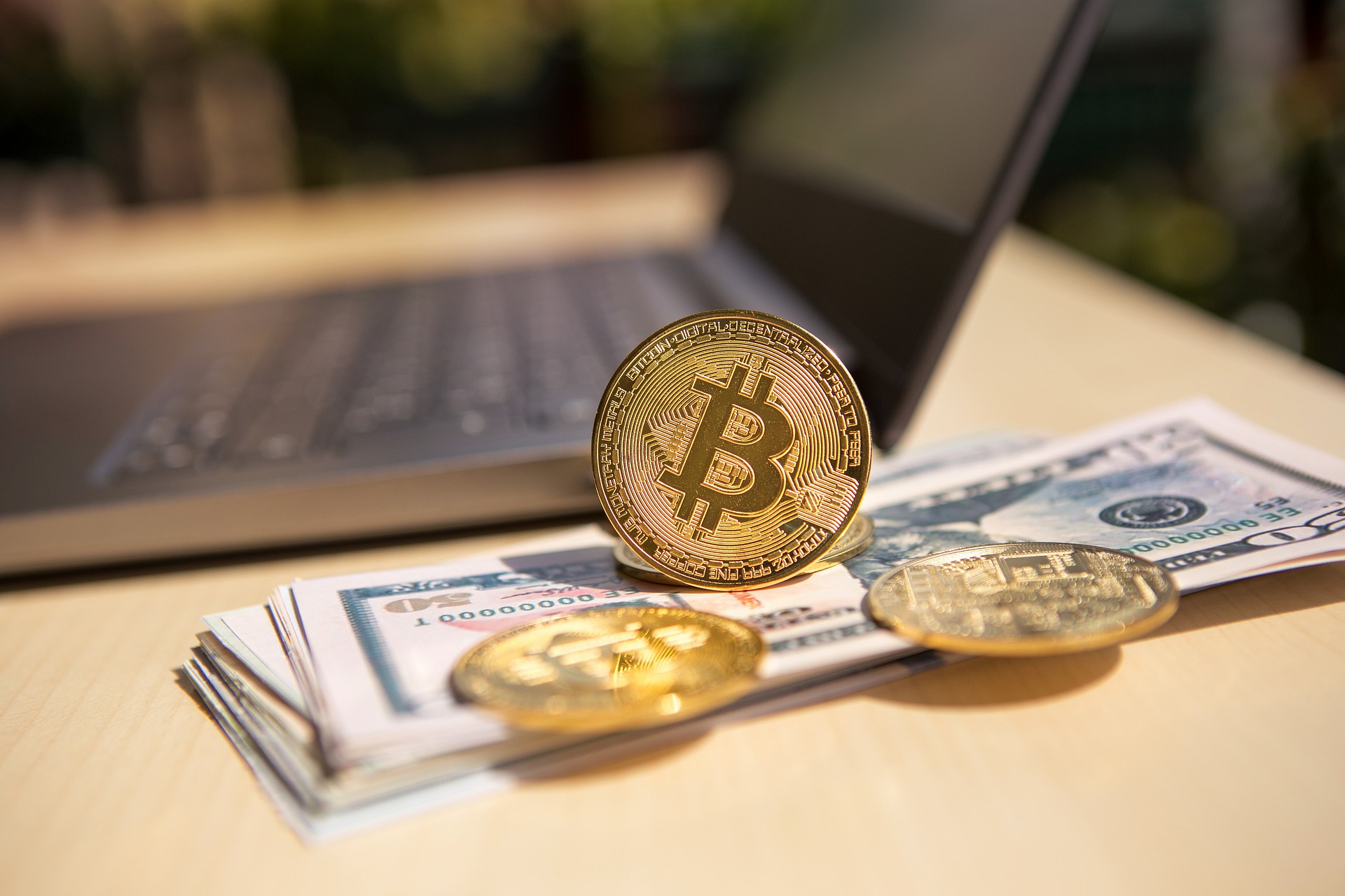money-6363415_1920 - Tokenhell