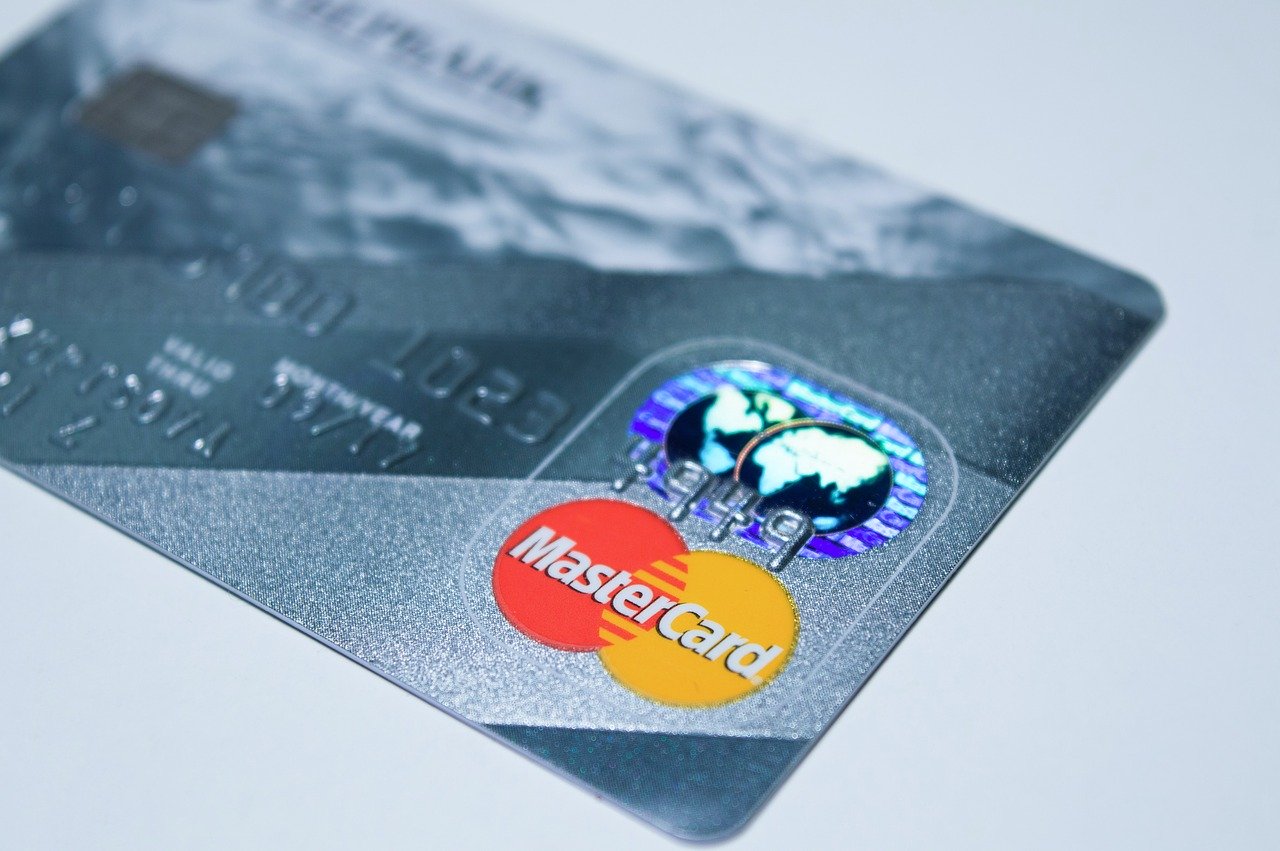 Visa & MasterCard Available for Cryptocurrency now - Tokenhell Visa & MasterCard Available for Cryptocurrency now