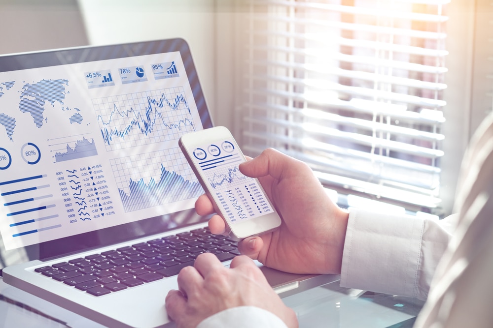 Business,Analytics,Dashboard,Technology,On,Computer,And,Smartphone,Screen,With - Tokenhell
