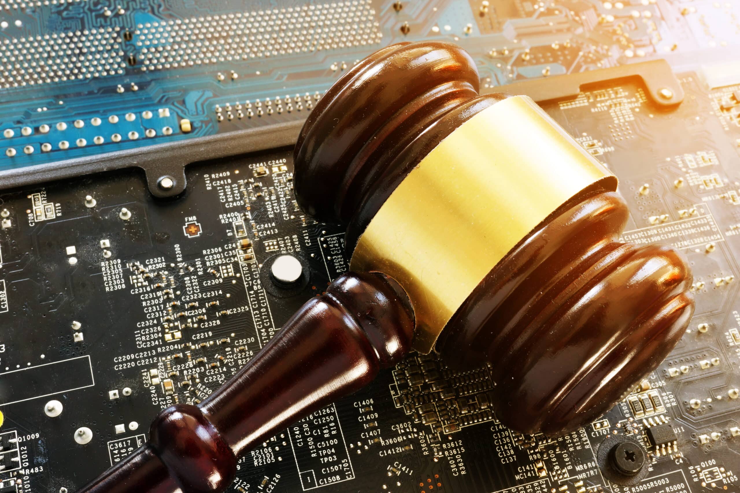 Gavel,And,Electronic,Devices.,Regulation,Of,Blockchain. - Tokenhell