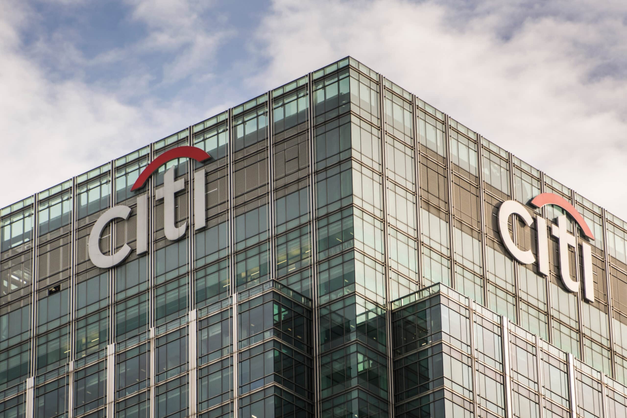 London-October2018CitigroupIncHeadquartersBuildingInCanaryWharf - Tokenhell