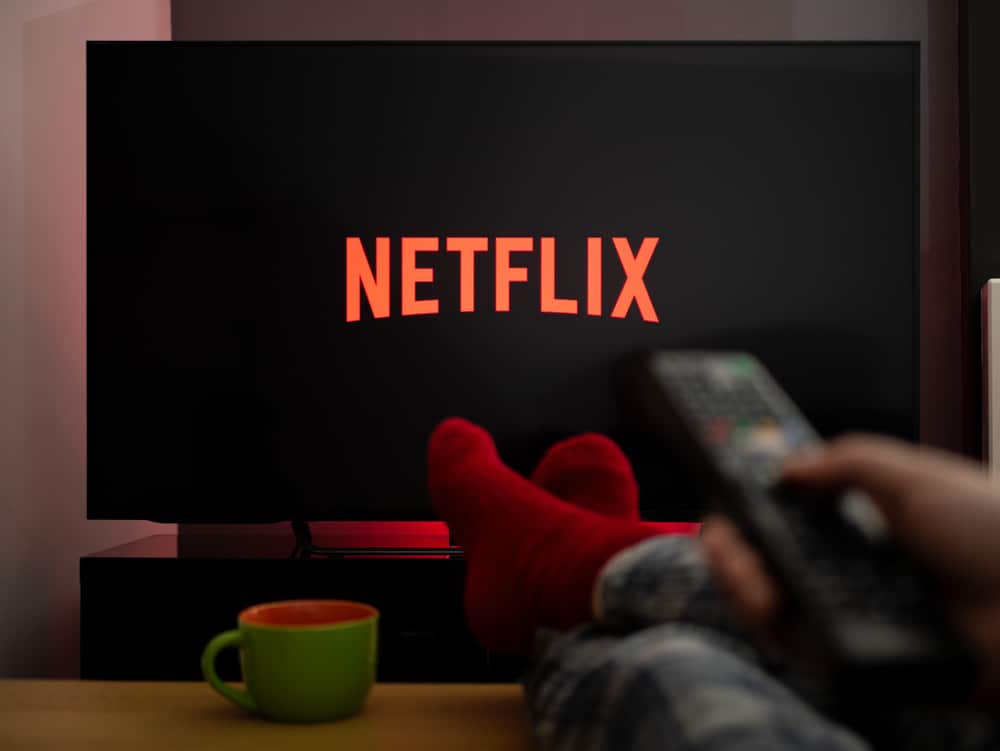 UkMarch2020TvTelevisionFeetUpWatchingNetflixOn - Tokenhell