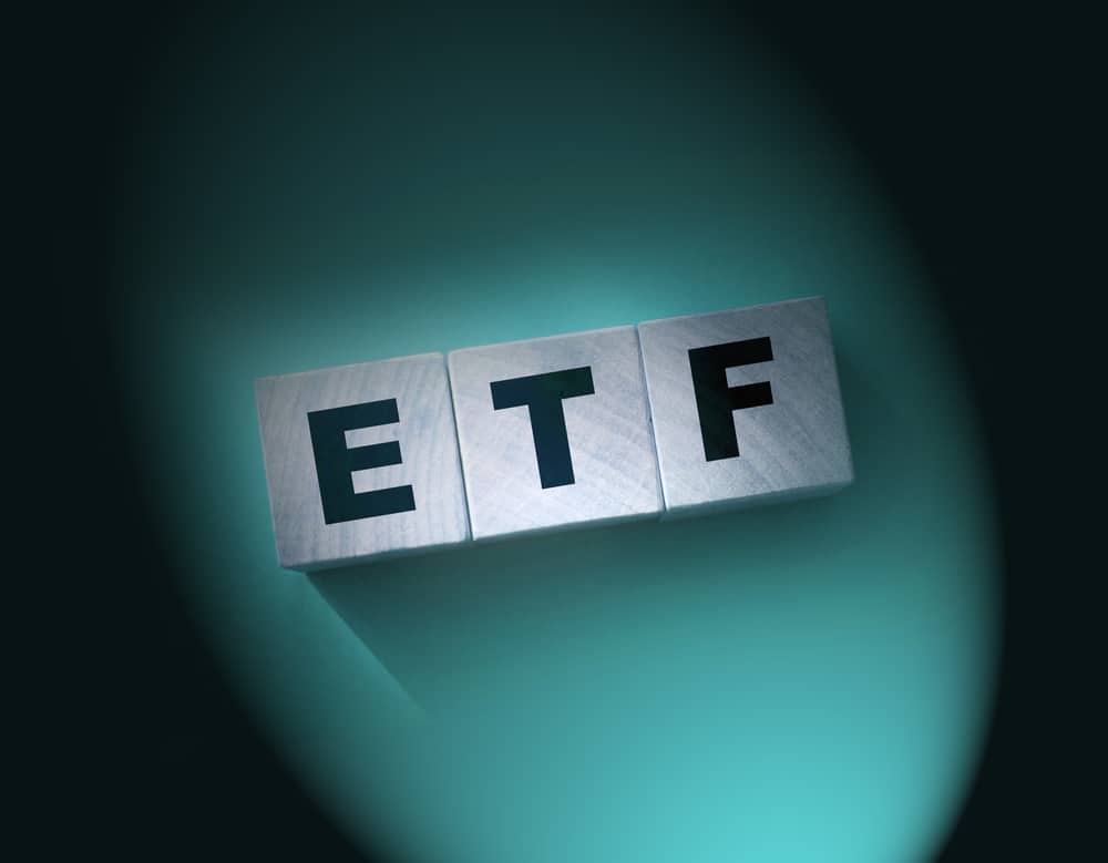 EtfExchangeTradedFundRealtimeMutualIndexFundThatCan - Tokenhell What is Solana ETF and How Does it Work? - All You Need to Know