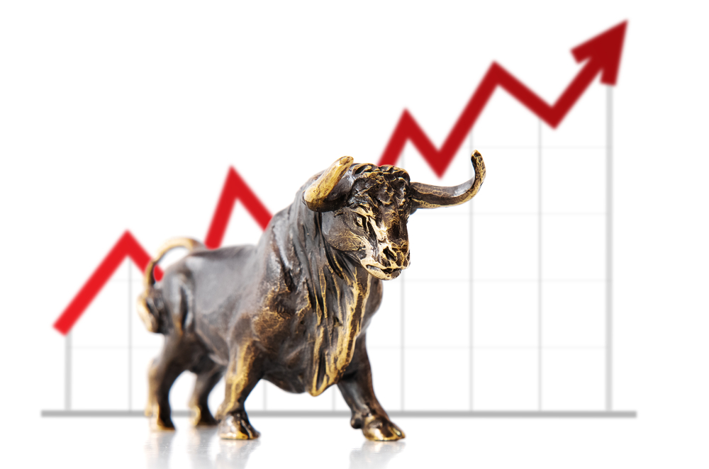 Bull,In,Front,Of,A,Chart,With,An,Arrow,Indicating - Tokenhell