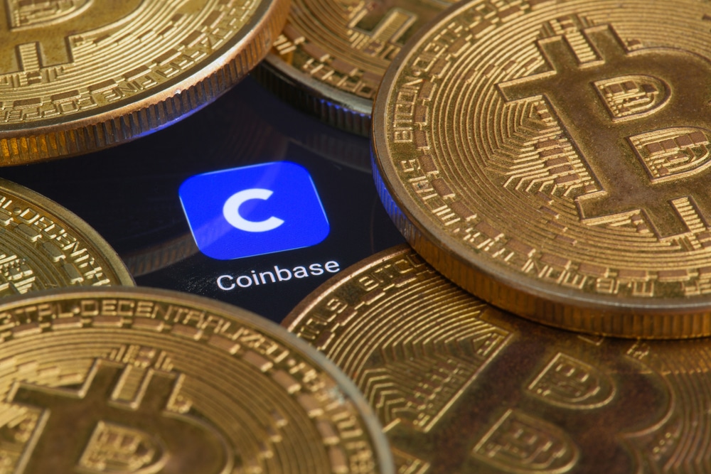 Coinbase,Logo,On,Screen,With,Bitcoin,Coins.,Ljubljana,,Slovenia,- - Tokenhell