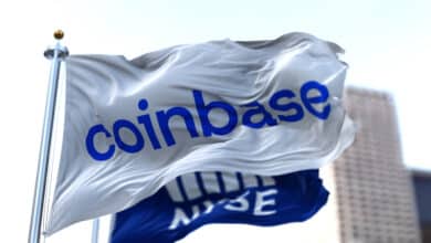 NewYorkUsaApril142021FlagsOfCoinbaseAnd - Tokenhell