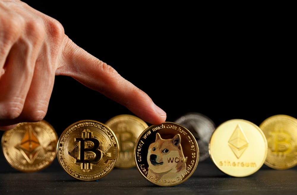 SymbolicCryptocurrencyTypesRepresentedAsShinyCoinsAreLinedUp - Tokenhell Price Analysis October 21st, 2024 - BTC, BNB, ETH, DOGE, XRP, and SOL