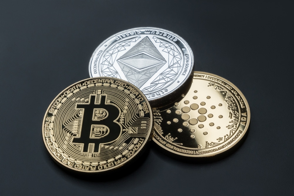 BitcoinEthereumAndCardanoCryptocurrenciesOnDarkGrayBackgroundVirtual - Tokenhell Price Analysis January 31st, 2025 - BTC, ADA, XRP, ETH, and SOL
