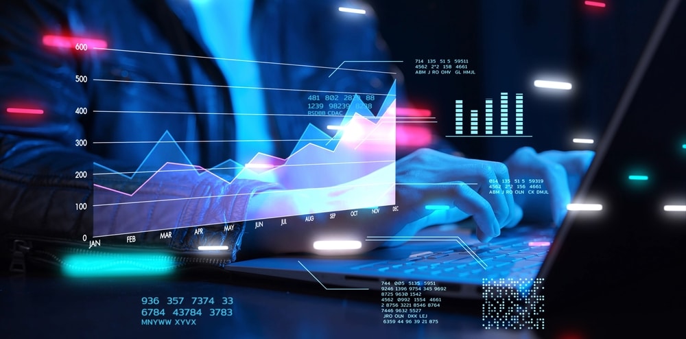Business,Finance,Data,Analytics,Graph,Chart,Report,,Man,Using,Laptop - Tokenhell