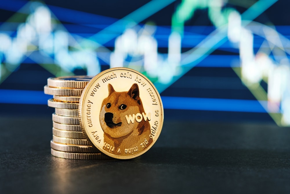 DogecoinCryptocurrenciesAndGraphStatisticBackground - Tokenhell Dogecoin's Sudden Pump Triggers $6 Million Worth of Liquidations