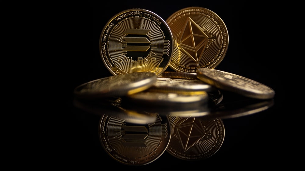 MunichGermanyJanuary172022SolanaCoinWithAnEthereum - Tokenhell