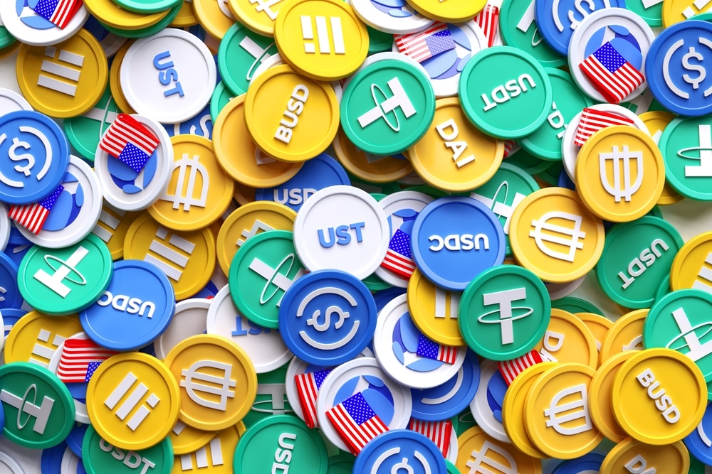 Top5TrendingCryptoStablecoinsInMay2022RandomlyPlaced - Tokenhell