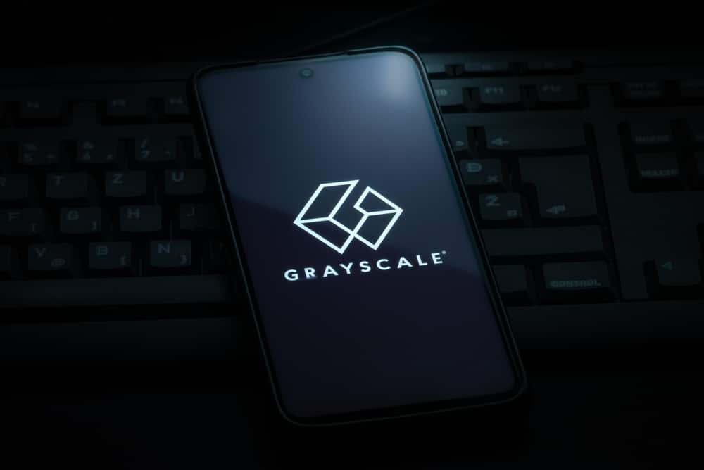 Grayscale Unveils Avalanche Trust Fund as AVAX Shows Signs of Strong Recovery - Tokenhell Grayscale Unveils Avalanche Trust Fund as AVAX Shows Signs of Strong Recovery