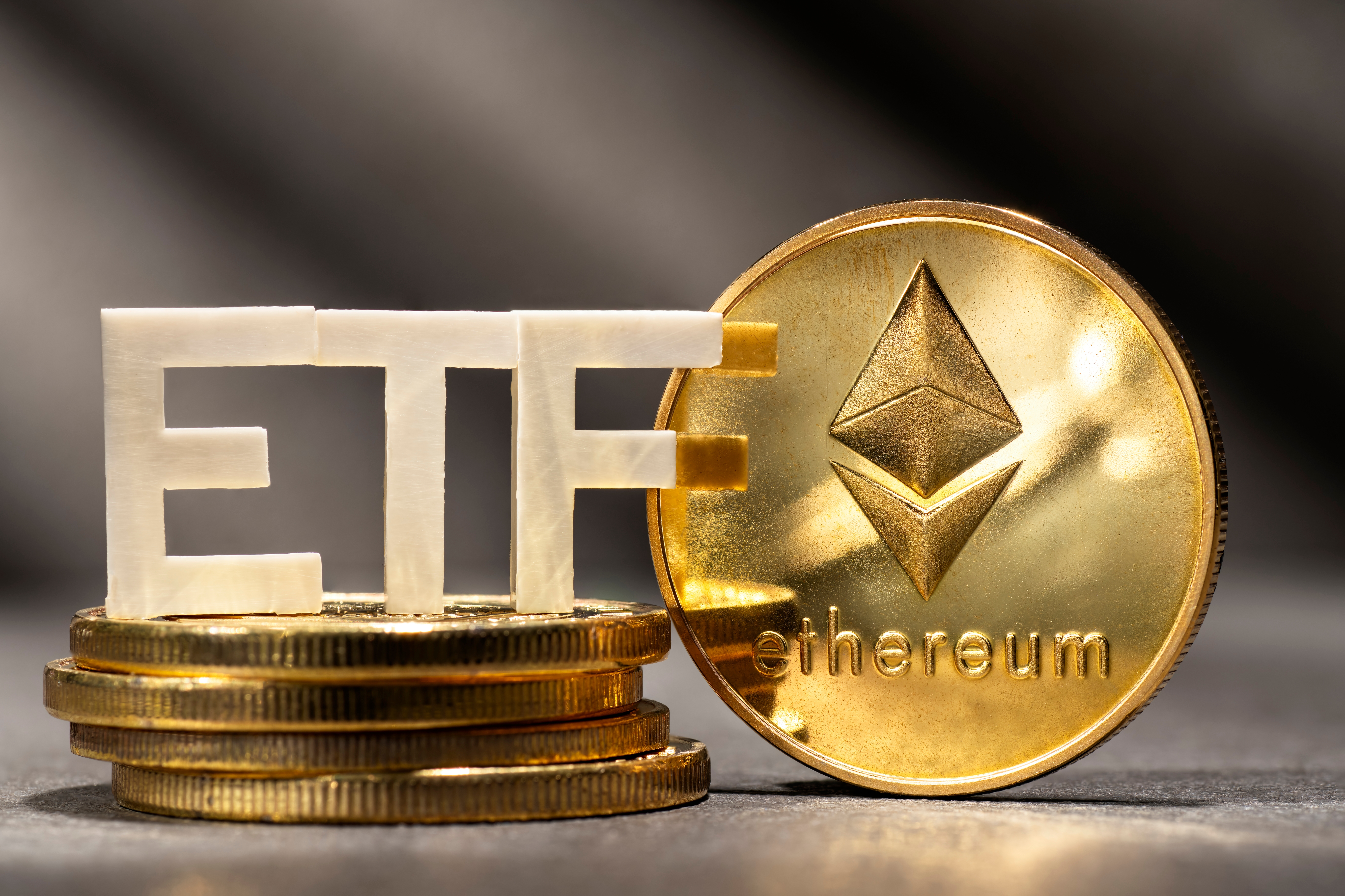 FrankfurtHesseGermany-06012024TradingEtfsOn - Tokenhell Ethereum ETF Gains Attention as Catalyst for Altcoin Growth, Analyst