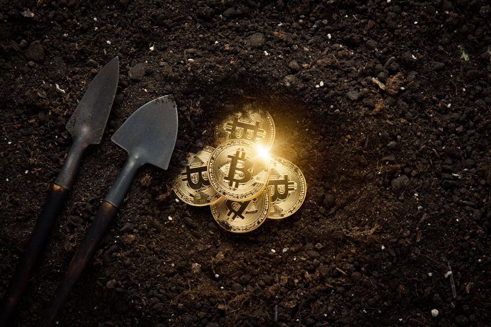 Mining,Golden,Bitcoins - Tokenhell