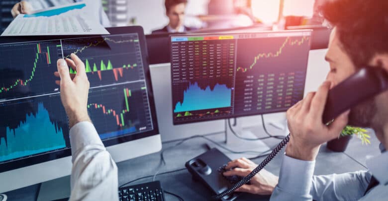 shutterstock_707850085-2-780x405 - Tokenhell ¿Cómo es la Plataforma de Operaciones de Ifexcapital?